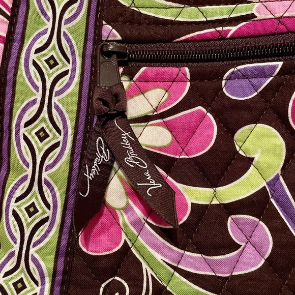 NWOT, Vera Bradley Hipster in Purple Punch - Picture 3 of 4